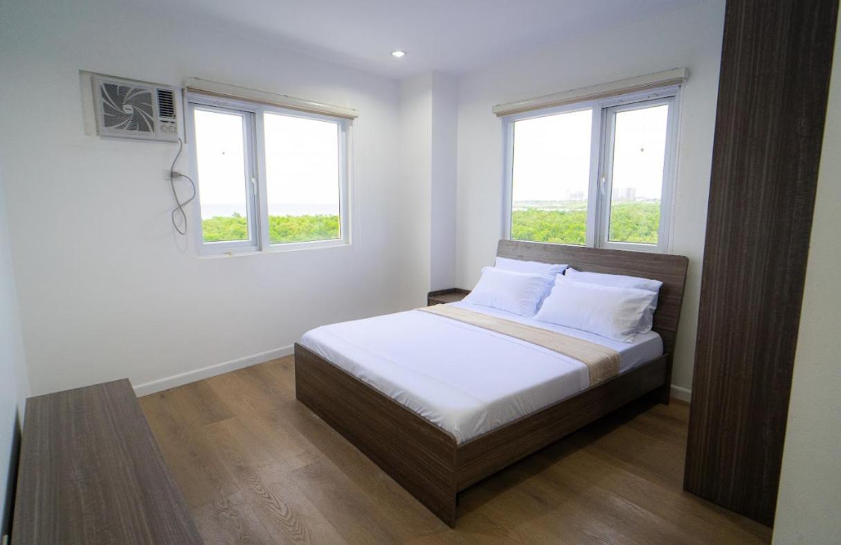 Mangrove Residences Mactan Punta Engano  Экстерьер фото